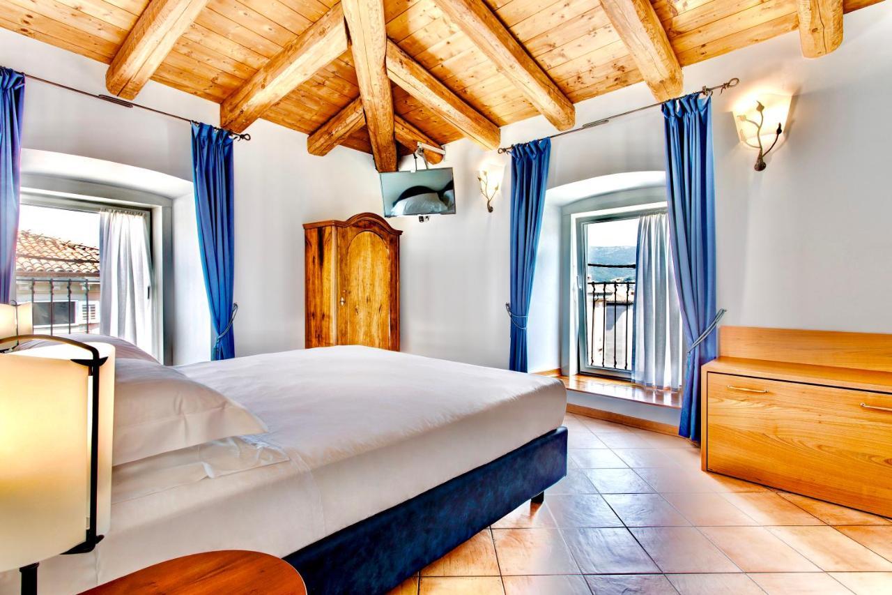 Residence San Giusto Триест Экстерьер фото