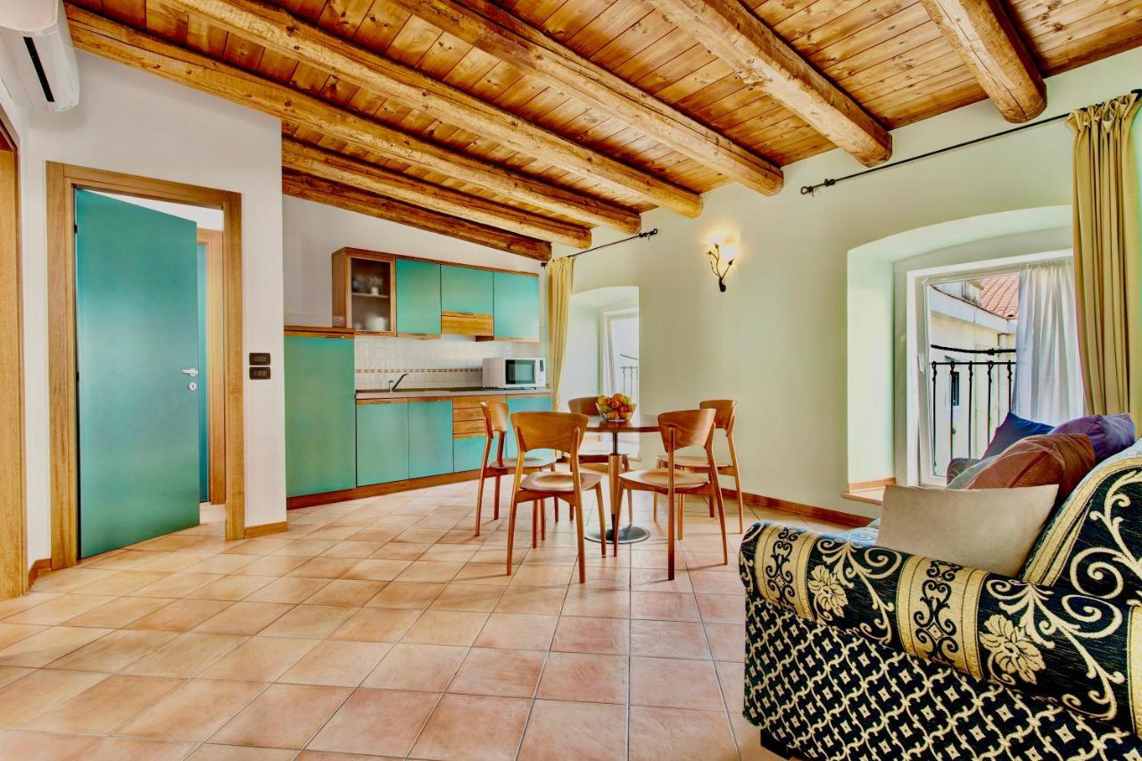Residence San Giusto Триест Экстерьер фото