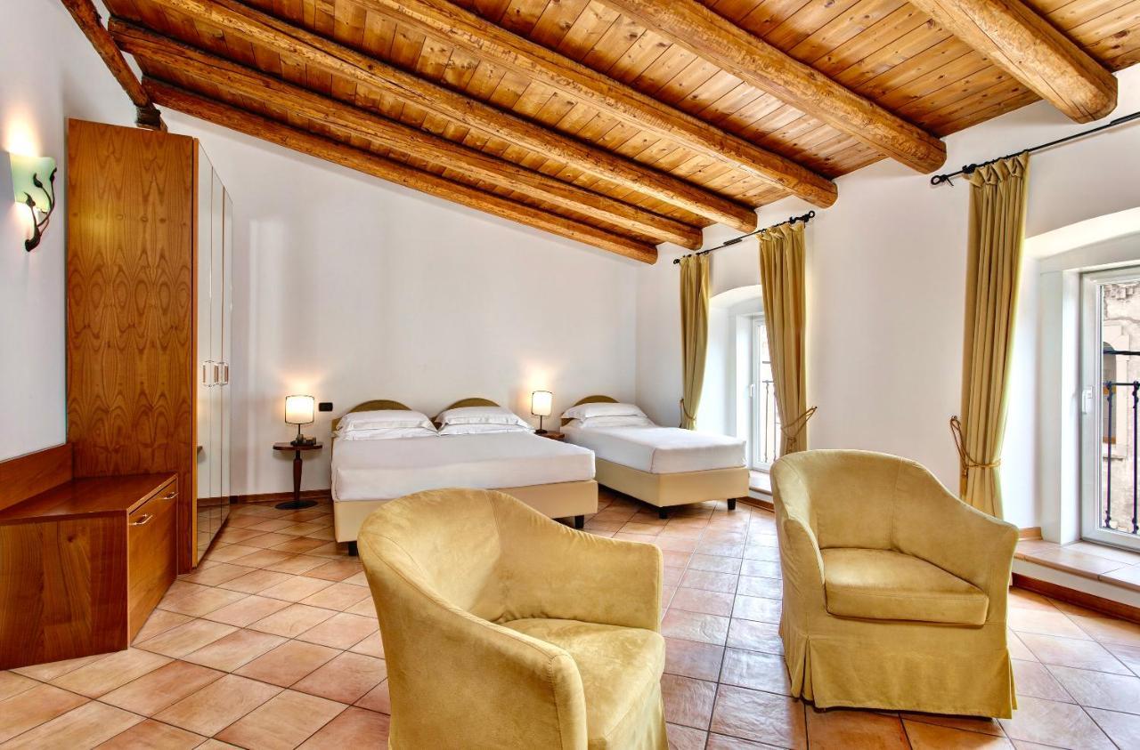 Residence San Giusto Триест Экстерьер фото