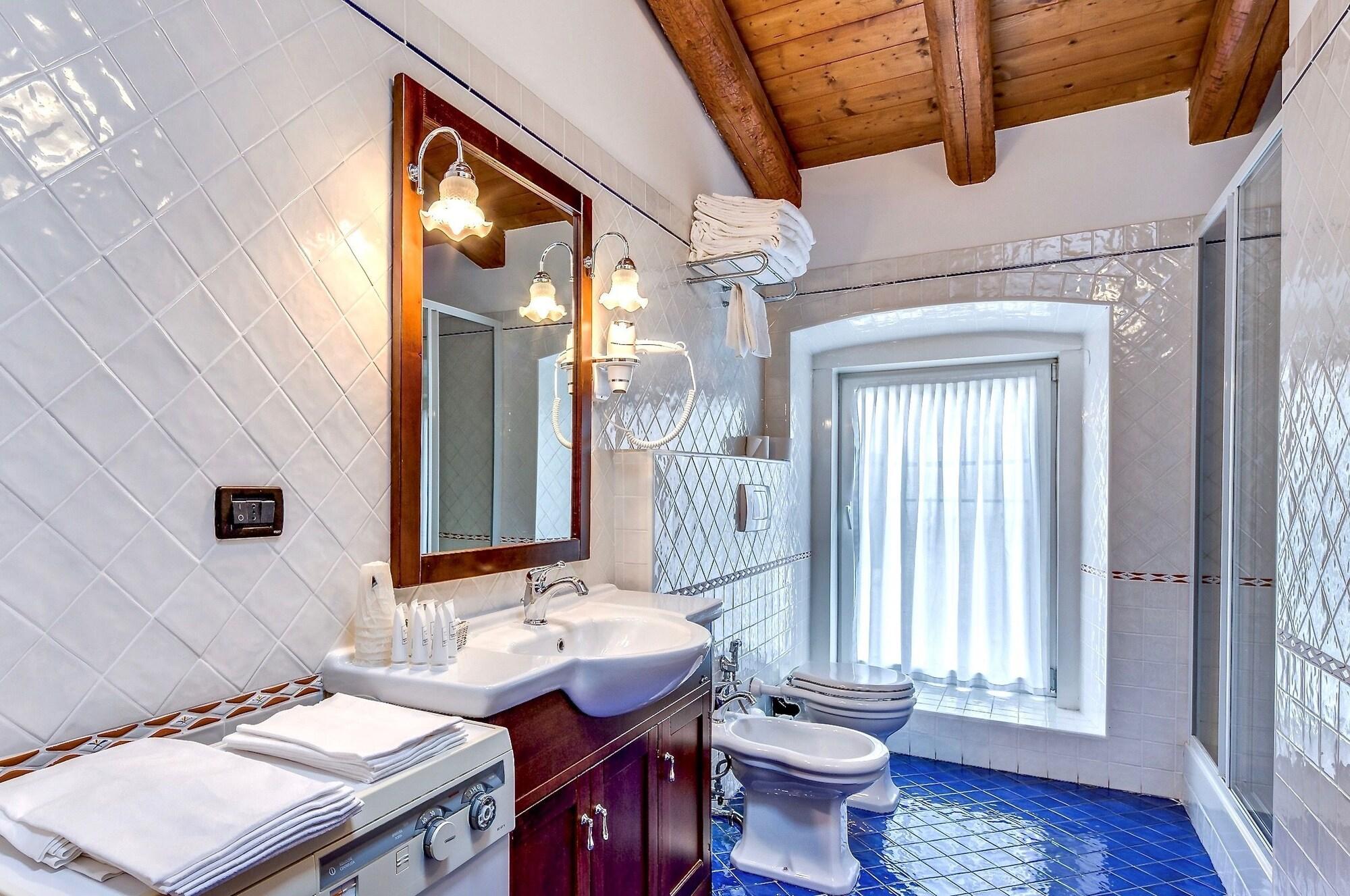 Residence San Giusto Триест Экстерьер фото