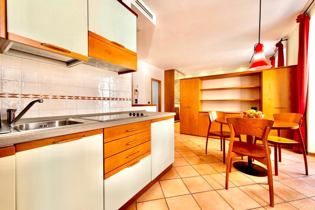 Residence San Giusto Триест Экстерьер фото