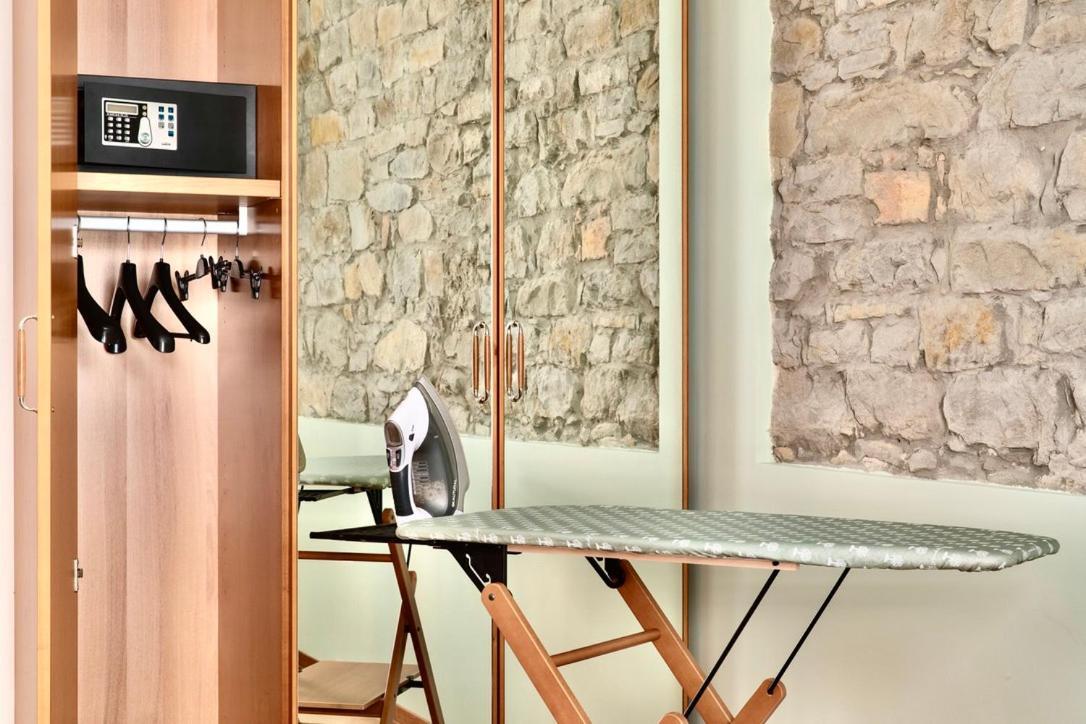 Residence San Giusto Триест Экстерьер фото